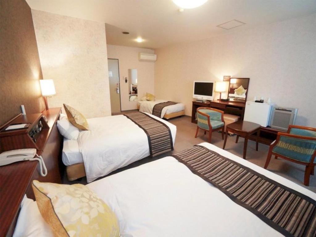 Hotel Areaone Miyazaki Buitenkant foto